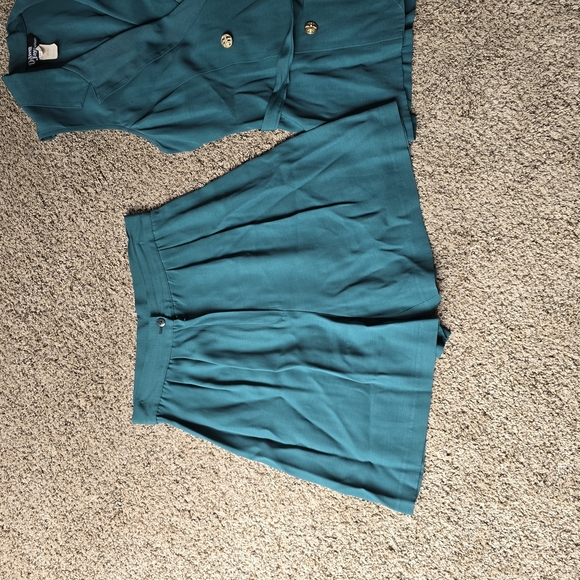 Vintage Green Pleated Two-Piece Set for Work - Picture 3 of 6